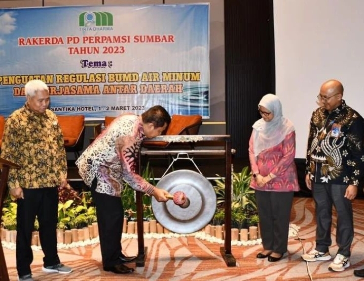 Rakerda Penguatan Regulasi BUMD Air Minum dan Kerjasama Antar Daerah se-Sumbar