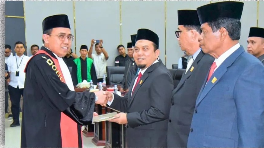 Rapat Paripurna Pengucapan Sumpah/Janji, Pimpinan DPRD Kota Padang 2024-2029 Resmi Dilantik