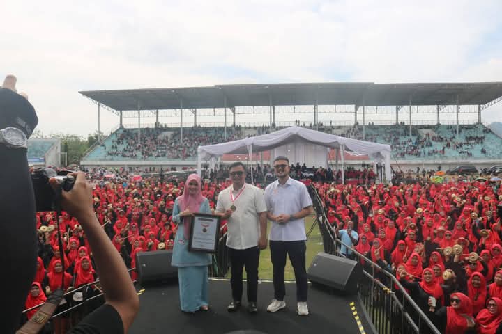Rekor Dunia Pecah di Kabupaten Dharmasraya