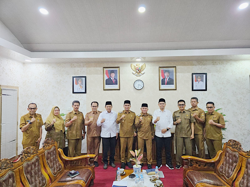 Rektor UNP Bahas Arah Perkembangan Pendidikan Bersama Walikota Solok