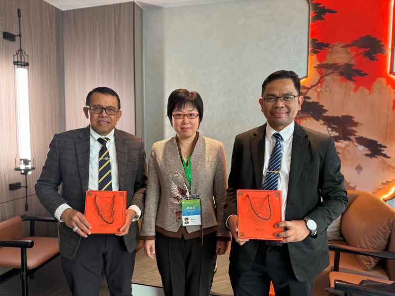 Rektor UNP & Direktur CI UNP Prof. Ganefri Diundang TSFU Rapat Tahunan dengan 10 CI di Dunia