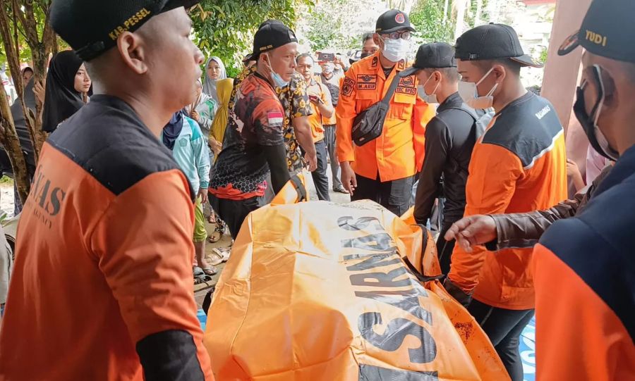 Remaja Hanyut di Sungai Liku Ditemukan Meninggal Setelah Tiga Hari Pencarian