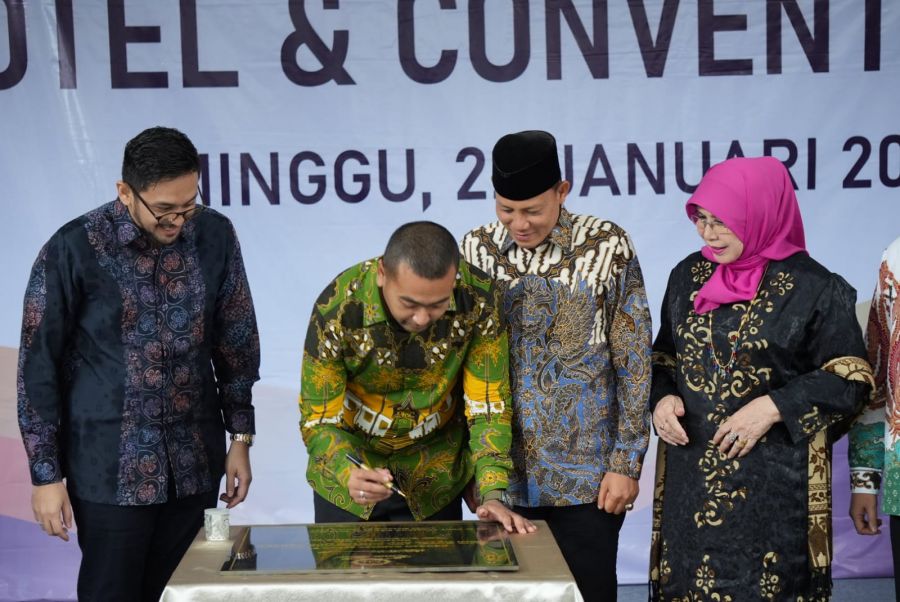 Resmikan Emir Hotel dan Convention Center, Audy: Pariwisata Pasaman Land of Equator Terus Bebenah