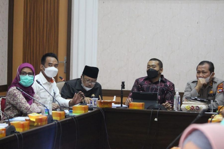 Revitalisasi Danau Maninjau Prioritaskan Angkat KJA Terbengkalai