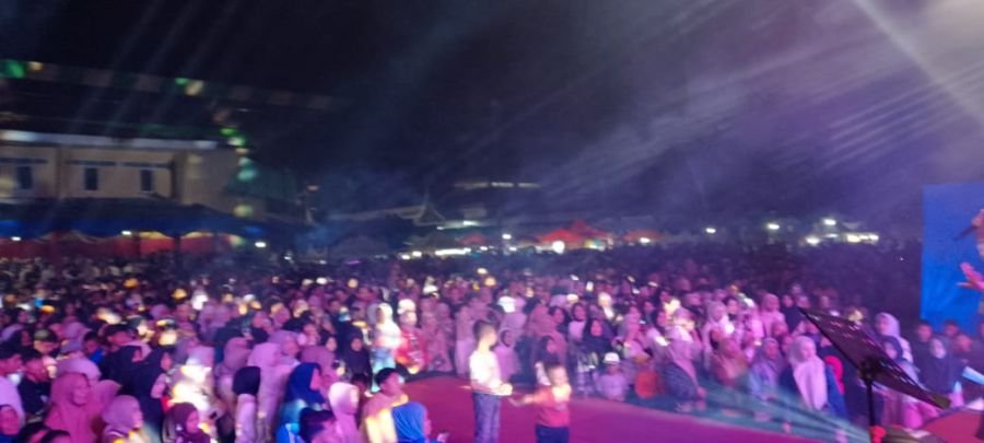 Ribuan Masyarakat Tumpah Ruah Di Pesta Rakyat Hari Jadi Pasaman Ke-81, UMKM Ikut Terdampak