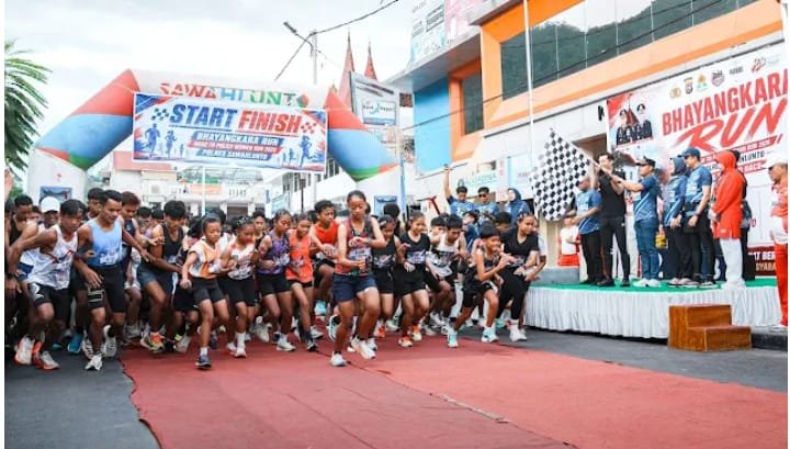 Ribuan Pelari Ikuti Bhayangkara Run 2026, Sawahlunto Kian Kokoh sebagai Kota Event & Sport Tourism