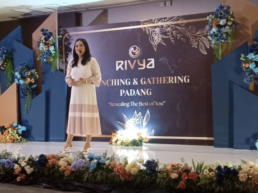 Rivya Hadir di Padang, Skincare Pertama di Indonesia dengan Ekstrak Tanaman Backhousia