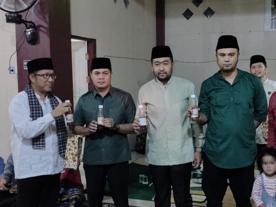 Safari Ramadan ke Lubuak Tarok, Wagub Sumbar Salurkan Bantuan Baznas