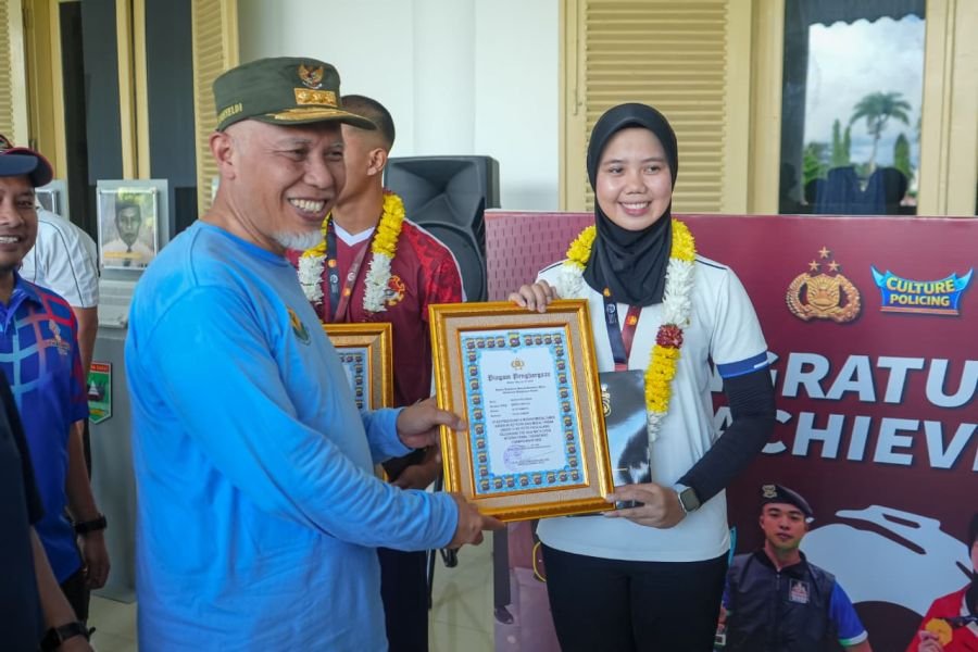 Sambut Atlet Polda Sumbar Berprestasi, Mahyeldi: Bukti Pembinaan Berjalan & Harus Terus Ditingkatkan