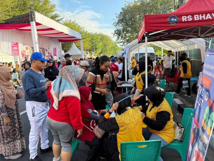 Sambut Hari Bhayangkara ke-79,  Car Free Day Padang Meriah dengan Pelayanan Publik Gratis 