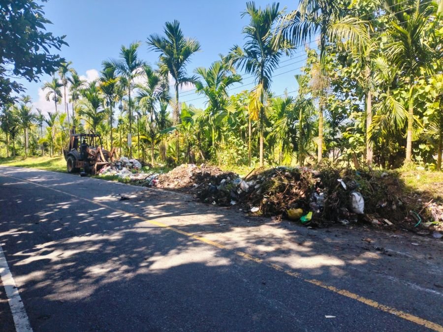 Sampah Menumpuk di By Pass Lubuk Sikaping Dibersihkan, Warga Diminta Gunakan Layanan Jemput Sampah