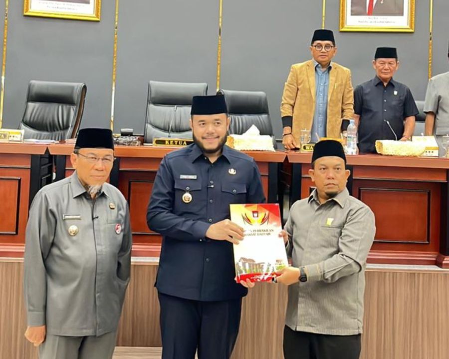 Sampaikan Pendapat Akhir Fraksi, DPRD Padang Sahkan Ranperda Penyelenggaraan Pangan Jadi Perda