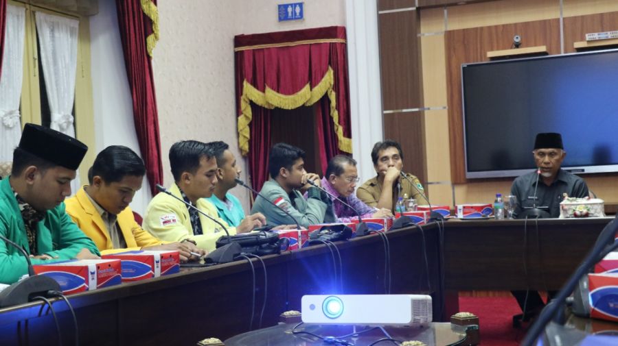 Satu Suara Dengan Aliansi BEM SB, Gubernur Sumbar Komit Perjuangkan Nasib Petani