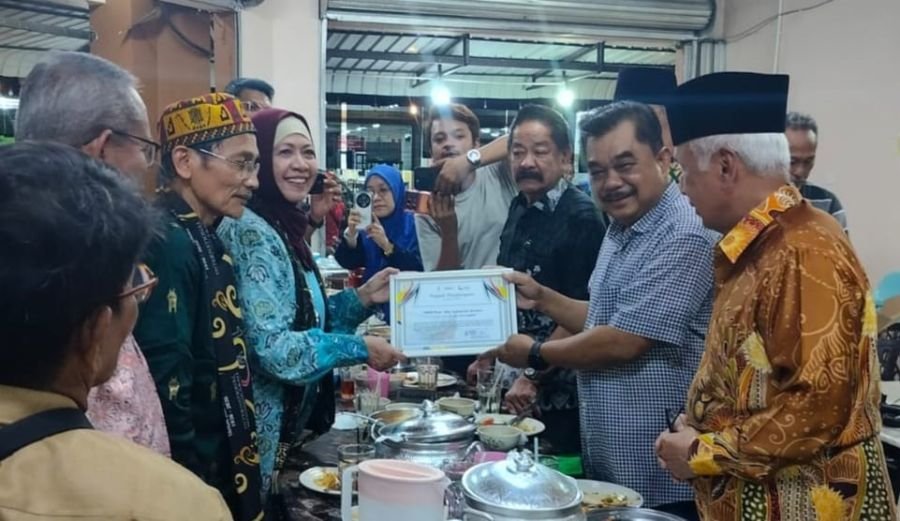 SatuPena Sumbar dan Sumbar Talenta Bertemu Alumni MBNNS : Gagas Program Bersama