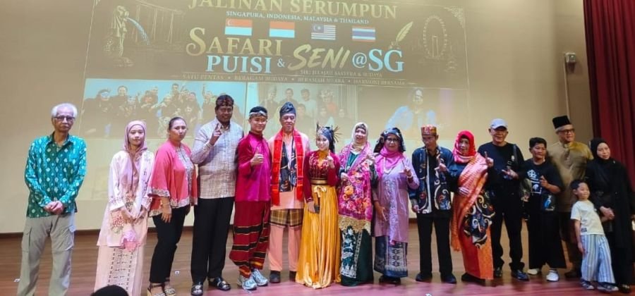 SatuPena Sumbar dan Sumbar Talenta Pukau Penonton di Woodlands Regional Library, Singapore