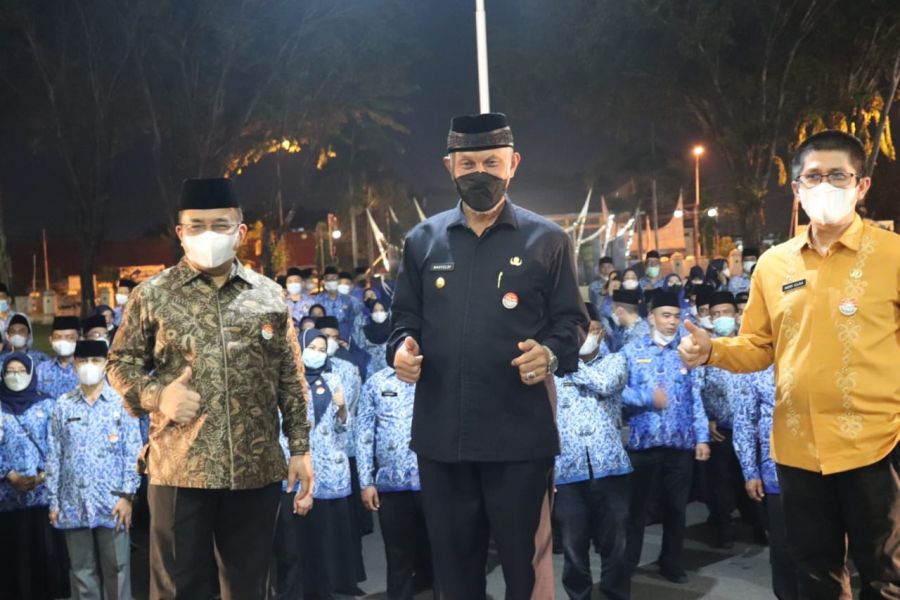 Sebelum Pergantian Tahun, Gubernur Mahyeldi Lantik 414 Pejabat Fungsional Jajaran Pemprov Sumbar