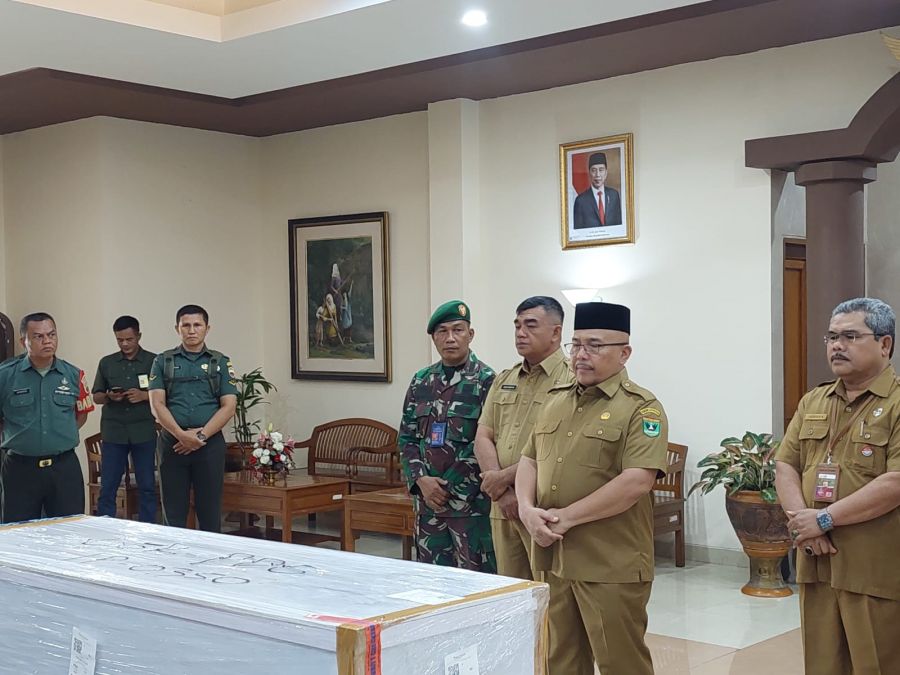 Sekda Prov. Sumbar Sampaikan Belasungkawa atas Wafatnya Brigjen TNI (Purn) Drs. H.A. Nazri Adlani