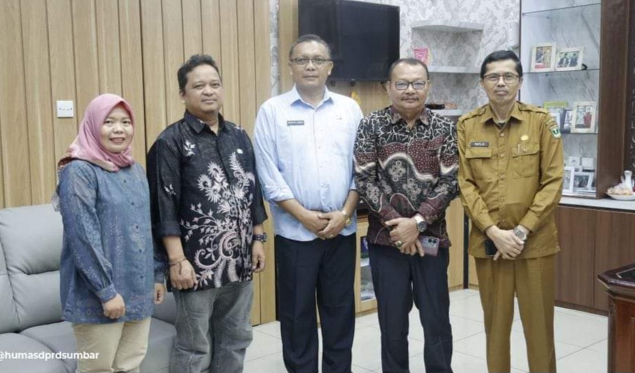 Sekretaris DPRD Sumbar Terima Kunjungan Ketua Sementara DPRD Mentawai