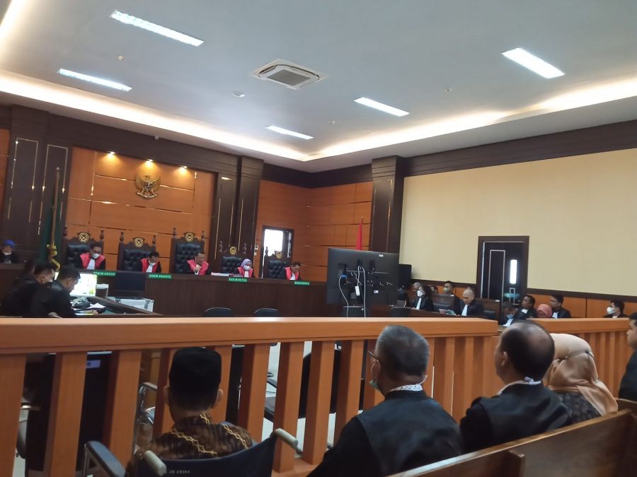 Sidang Dugaan Korupsi Ganti Rugi Tol Padang-Pekanbaru Diwarnai Aksi Demo