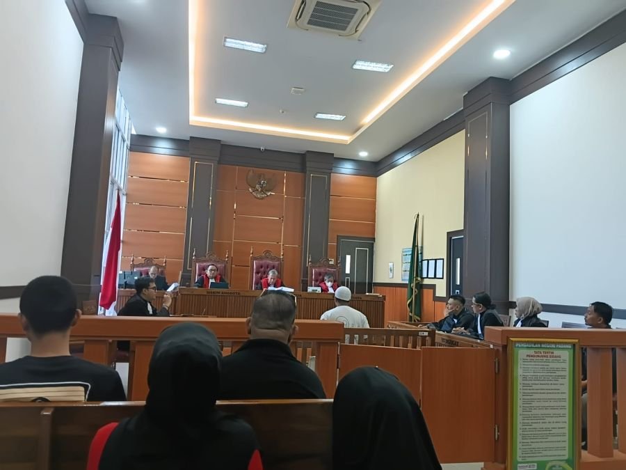 Sidang ke Empat Terdakwa Yogi : Keluarga Berharap Adiknya Mendapat Keadilan 