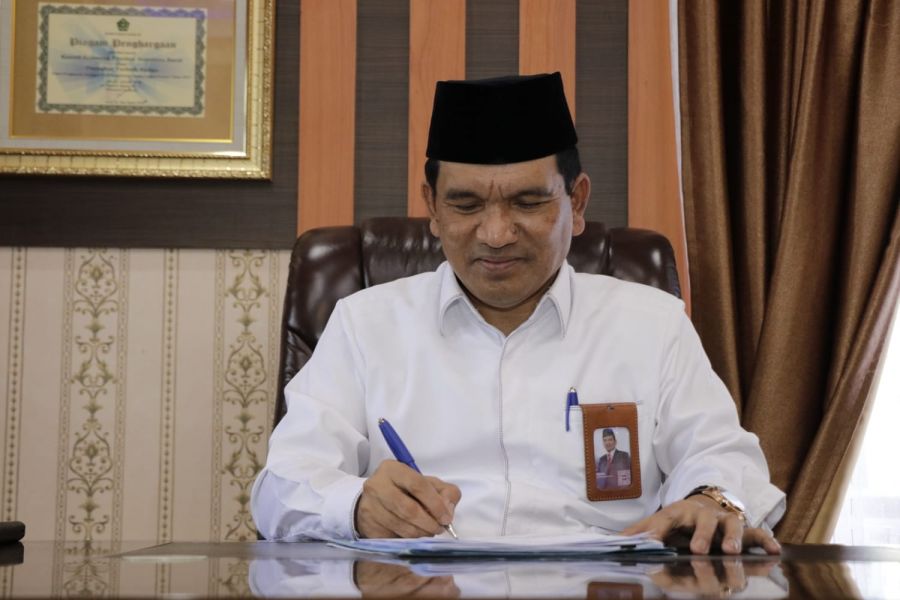 Sikapi Instruksi Menag, Helmi Imbau Produk dan Kantin di Kemenag Bersertifikat Halal