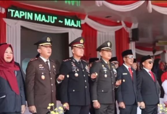 Sinergi dan Regenerasi Nasionalisme Warnai Upacara HUT ke-81 RI di Tapin
