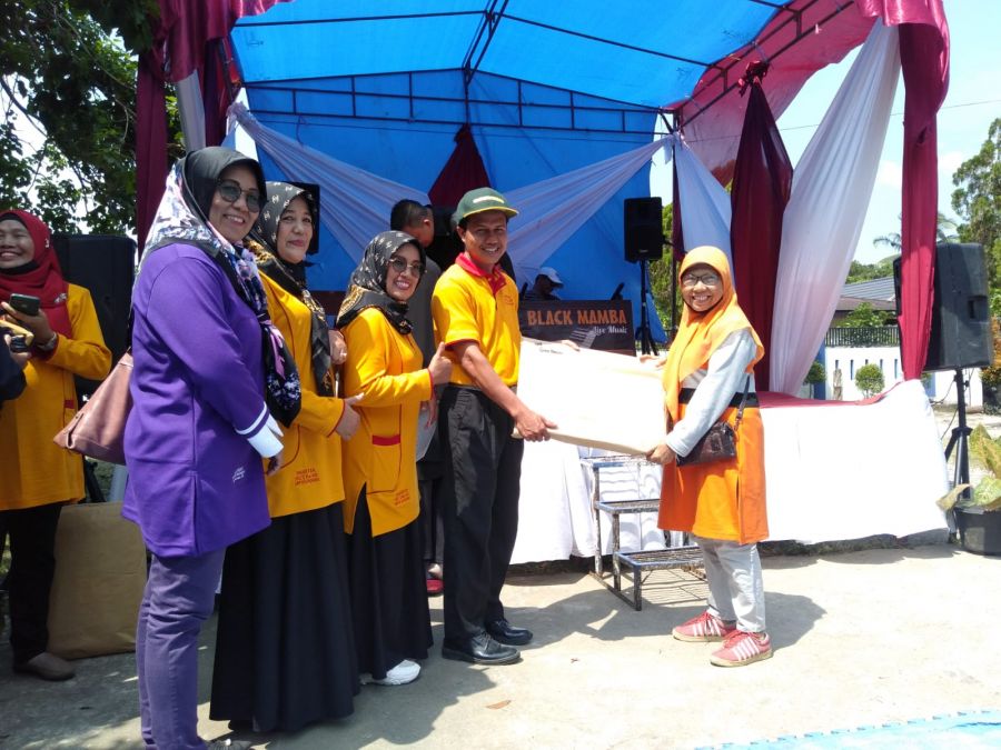 Sinergi Sekolah dan Alumni Rayakan bersama HUT ke 45  SMPN 16 Padang