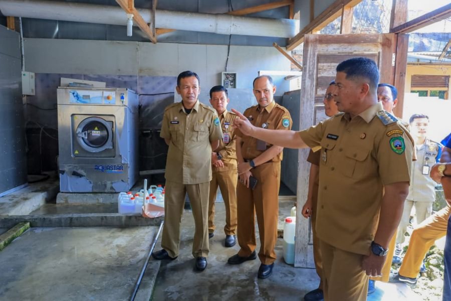 Standar Kebersihan Disorot, Bupati Welly Sidak Laundry RSUD TIB