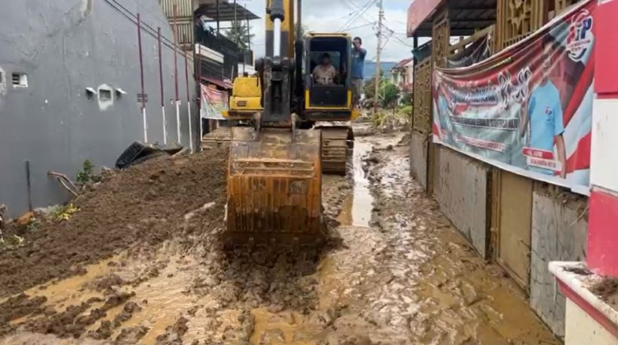 Sumbar Mulai Pulih di Hari Ketiga: Pemerintah Fokus Buka Akses dan Pulihkan Infrastruktur