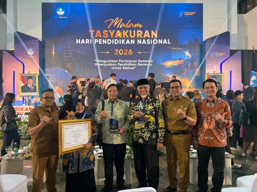 Sumbar Raih Dua Penghargaan Nasional Hardiknas 2026