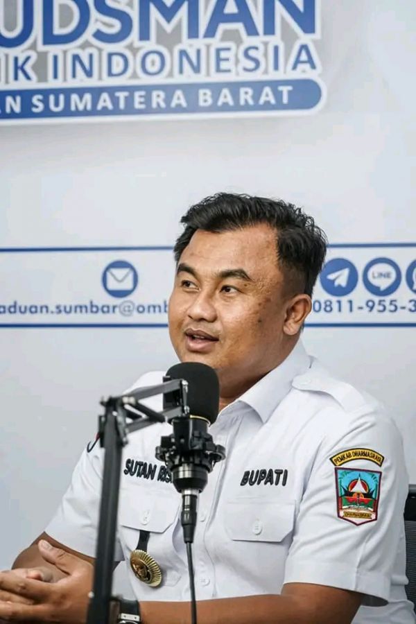 Sutan Riska Raih SPM Award Menteri Dalam Negeri