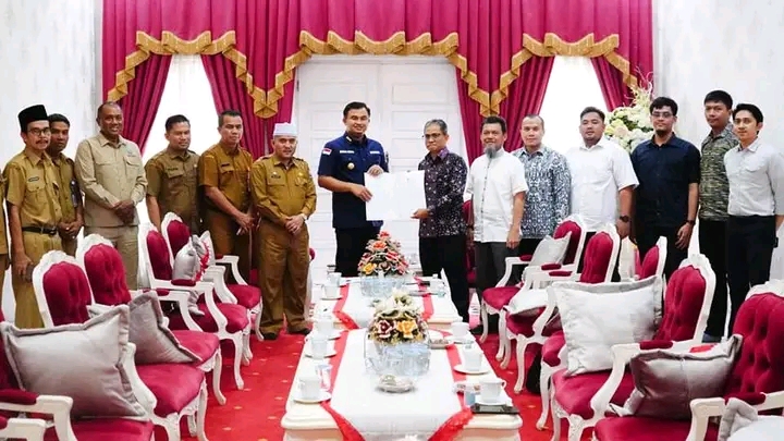 Sutan Riska Terima Kepala Perwakilan BPK Sumbar dan Tim Pemeriksa Audit Terinci LKP Tahun 2022