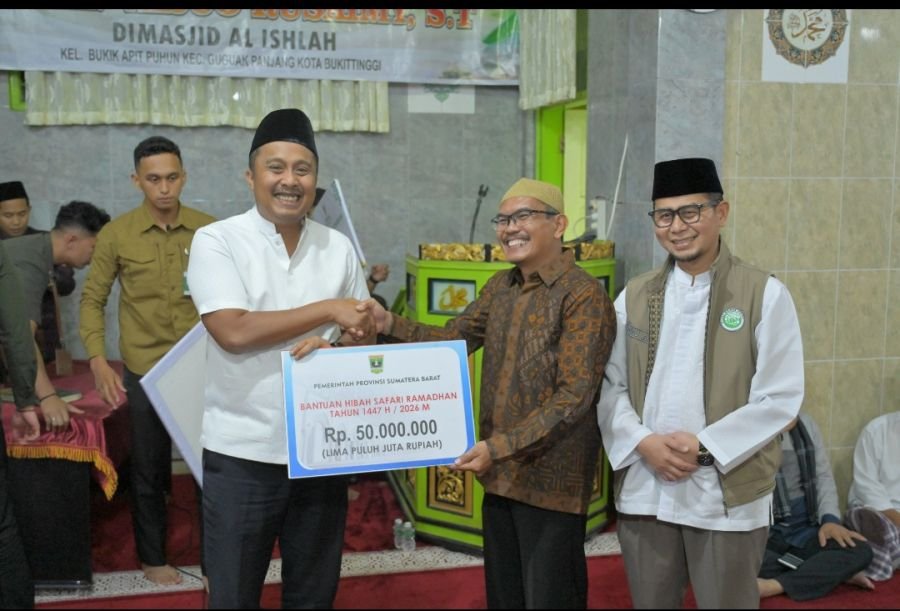 Tak Sekadar Safari, Wagub Vasko Dekatkan Pejabat ke Masyarakat di Masjid Al Ishlah