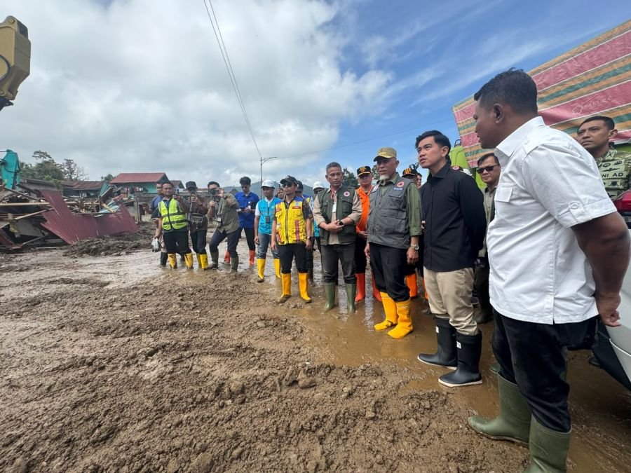 Temui Korban Banjir Bandang di Solok, Wapres Pastikan Keselamatan dan Kebutuhan Warga Terpenuhi