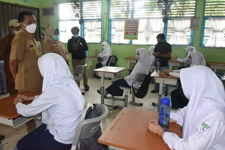 Terapkan PPKM Level Empat, Belajar Tatap Muka di Padang Tetap Dibuka dengan Prokes Ketat