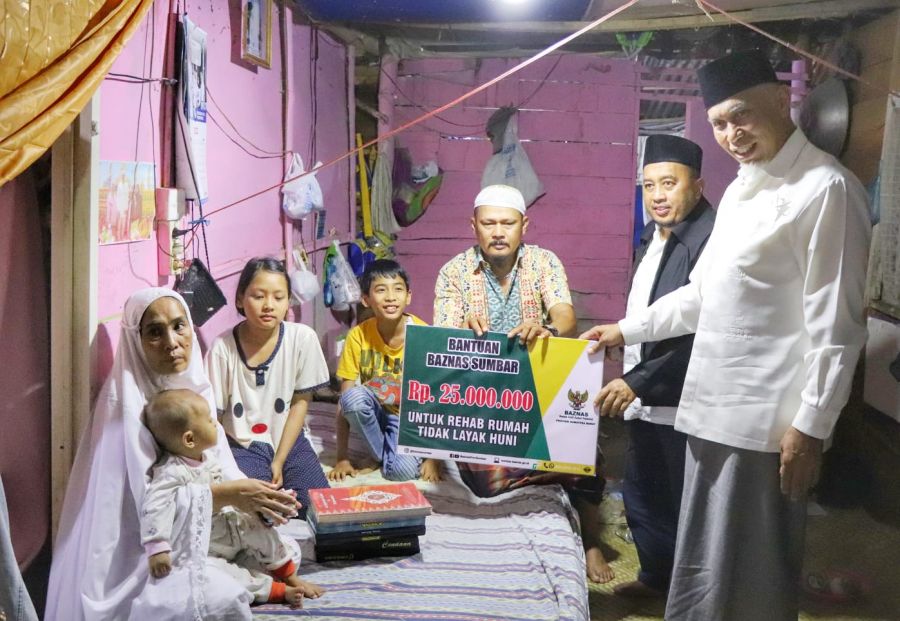 Terima Aduan Warga Saat Singgah Sahur, Gubernur Mahyeldi Minta Segera Tindaklanjuti