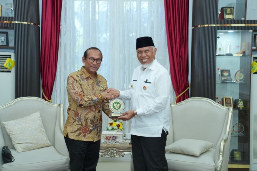 Terima Rombongan DEN, Mahyeldi Tegaskan Sumbar Siap Kembangkan Energi Terbarukan