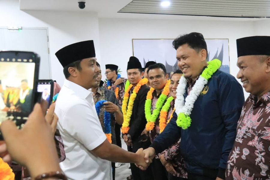 Tiga Kali Berturut-turut Juara Umum MTQ Korpri, Kepulangan Kafilah Disambut Wagub Vasko di BIM