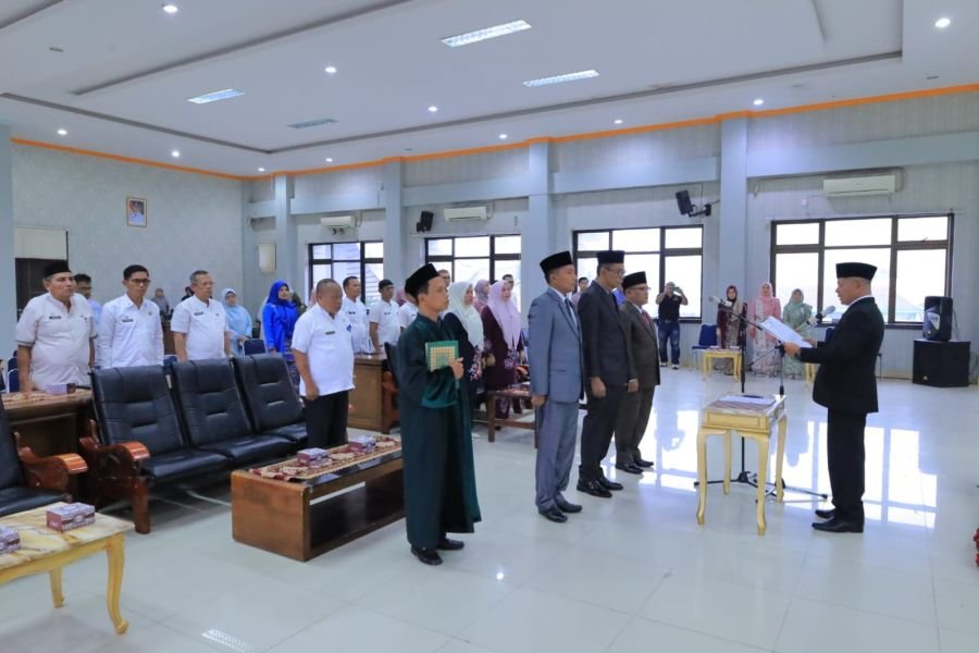 Tiga Pejabat Pimpinan Tinggi Pratama Dilantik, Bupati Pasaman Tekankan Kinerja dan Inovasi