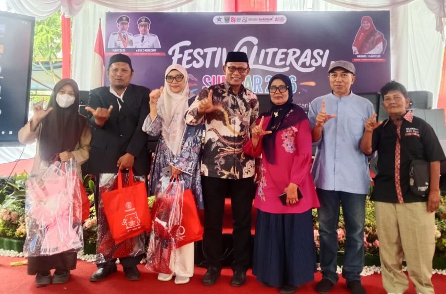 Tiga Puisi Terbaik Pengunjung Stand SatuPena Sumbar Diumumkan