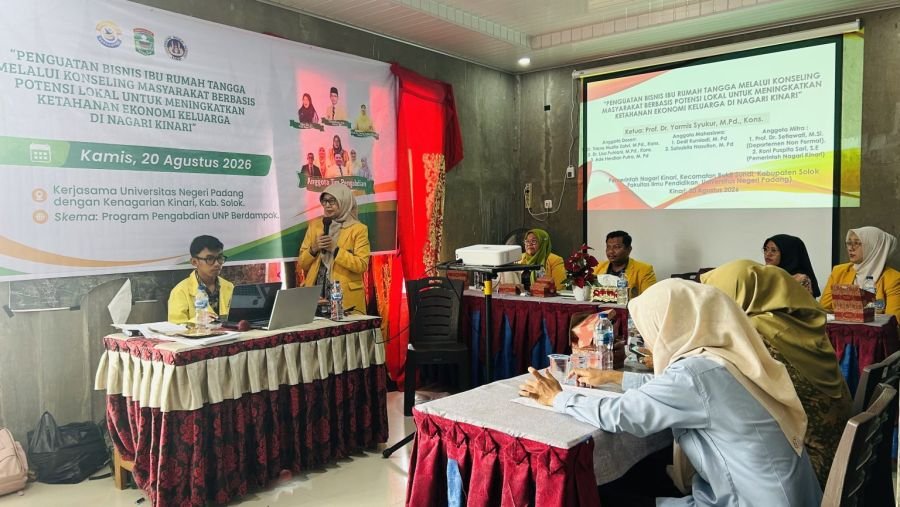 Tim Dosen UNP Dorong Penguatan Usaha Ibu Rumah Tangga di Nagari Kinari