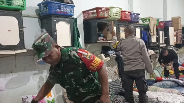 Tim Gabungan Geledah Lapas Kelas IIA Muaro Padang