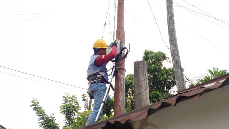 Tingkatkan Kehandalan Jaringan, PLN Icon Plus Sumbagteng Patroli Jalur FO & Pemeliharaan Rutin
