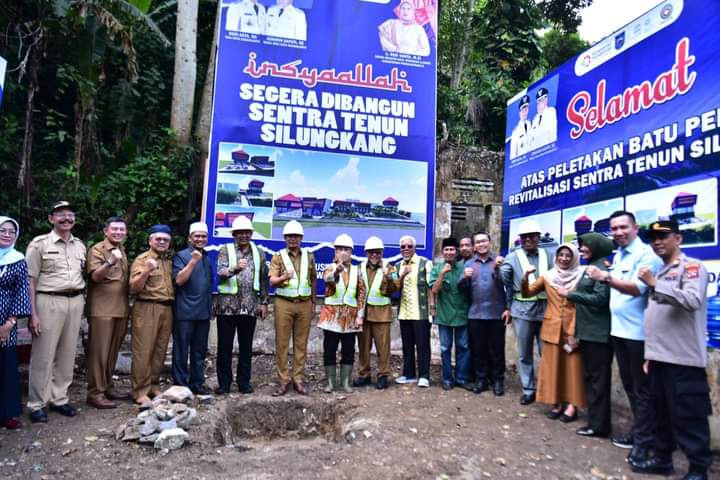 Tingkatkan Kualitas Produksi dan Pemasaran Tenun Songket Silungkang, Pemko Bangun Sentra Tenun