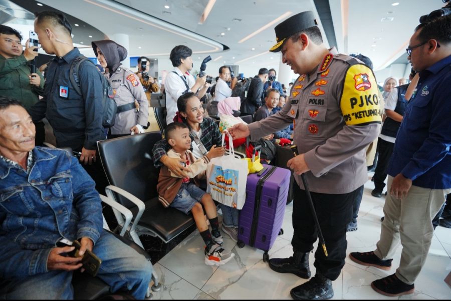 Tinjau Pelabuhan Merak Kapolri Sebut Terjadi Penguraian Kepadatan Imbas Kebijakan Diskon Tiket & WFA