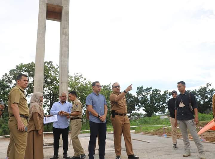Tinjau Pembangunan Youth Center dan Tugu Apeksi, Bima Arya Sebut Padang Memang Beda!