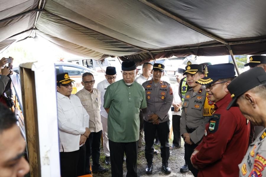 Tinjau Posko Mudik di Dharmasraya, Gubernur Mahyeldi Tekankan Keselamatan dan Kenyamanan Pemudik