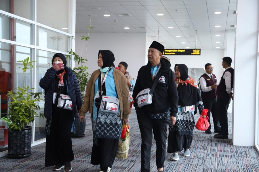 Transit 4 Jam di BIM, Kloter PDG 02 asal Bengkulu Terbang Lebih Awal Menuju Madinah
