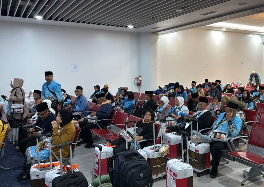 Transit 4 Jam di BIM, Kloter PDG 02 asal Bengkulu Terbang Lebih Awal Menuju Madinah