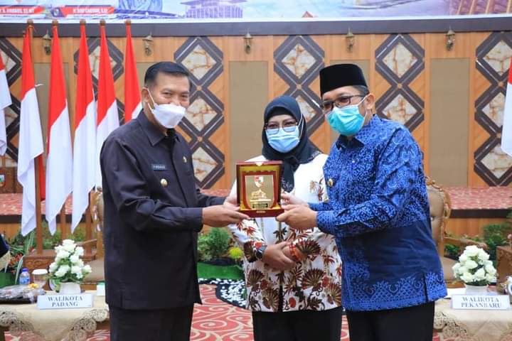 Tuan Rumah Rakernas XV Apeksi, Pemko Padang Koordinasi dengan Ketua Komwil I di Pekanbaru